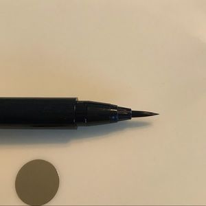 Clique Pretty Easy Liquid Eyeliner